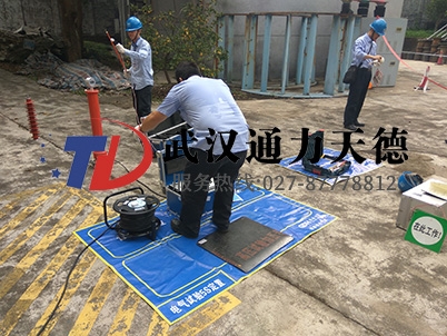 東莞供水公司智能直流高壓發(fā)生器試驗現場